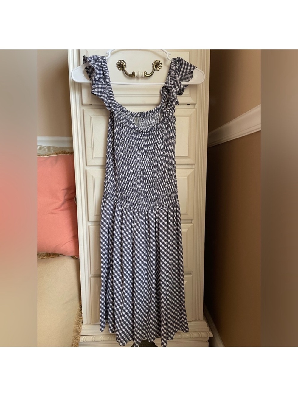 Raisins Smocked Gingham Midi Dress in Navy and White
